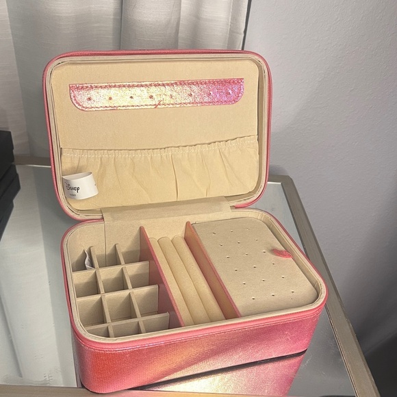 RARE Pink Minnie Mouse Disney Princess Jewelry Box with Zipper NEW! - Picture 3 of 6